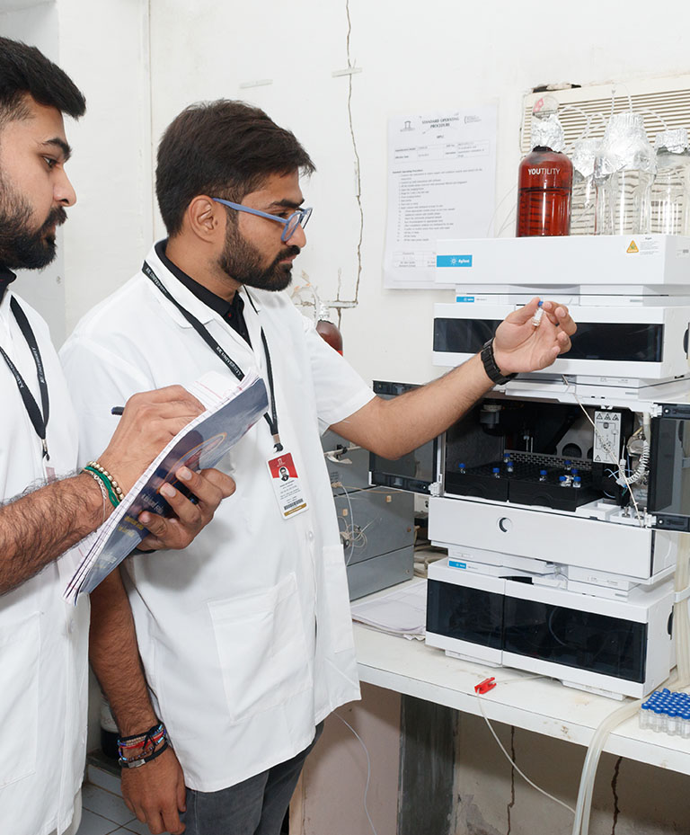 RK_University_Best_College_In_Rajkot_Gujarat_India.jpg