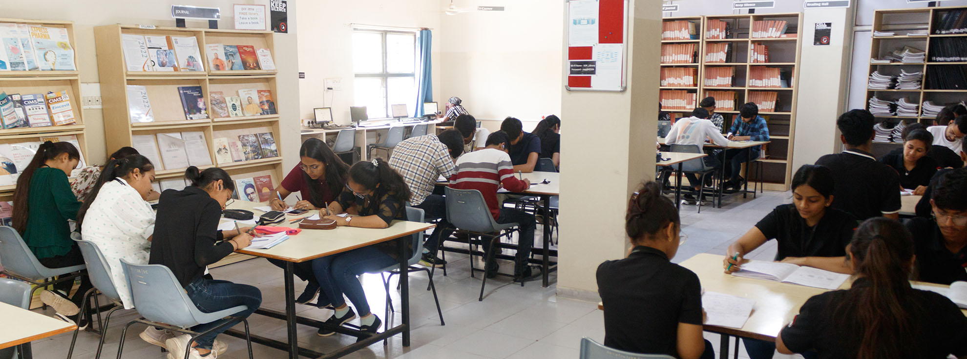 RK_University_Top_College_In_Rajkot_Gujarat_India.jpg