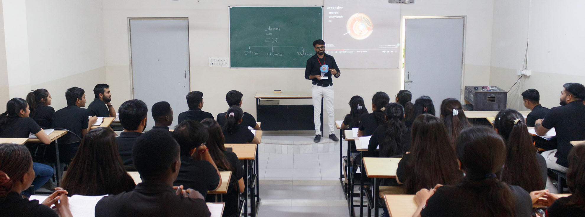 RK_University_Top_University_In_Rajkot_Gujarat_India.jpg